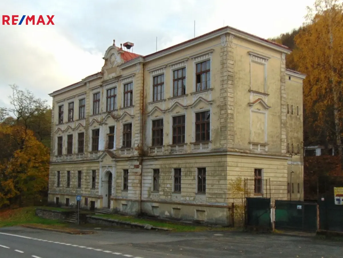 Prodej komerčního prostoru 3097 m², třída Dukelských hrdinů · Jáchymov