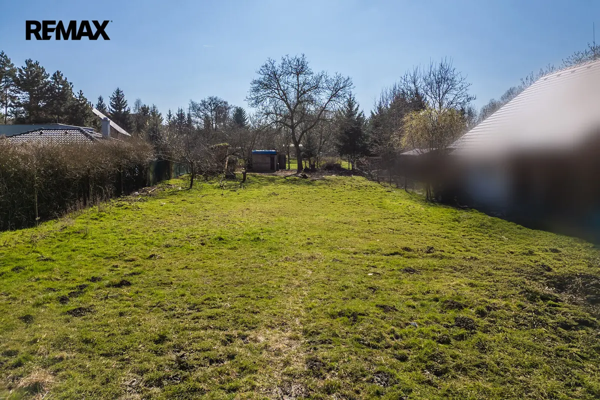 Prodej pozemku 1070 m², Přívětice · okres Rokycany