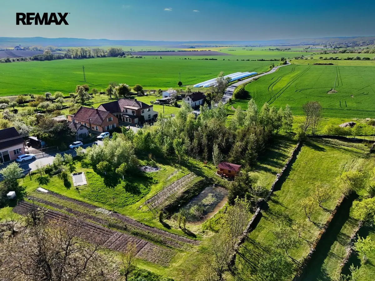 Prodej pozemku 3754 m², Podhořany u Ronova · okres Chrudim