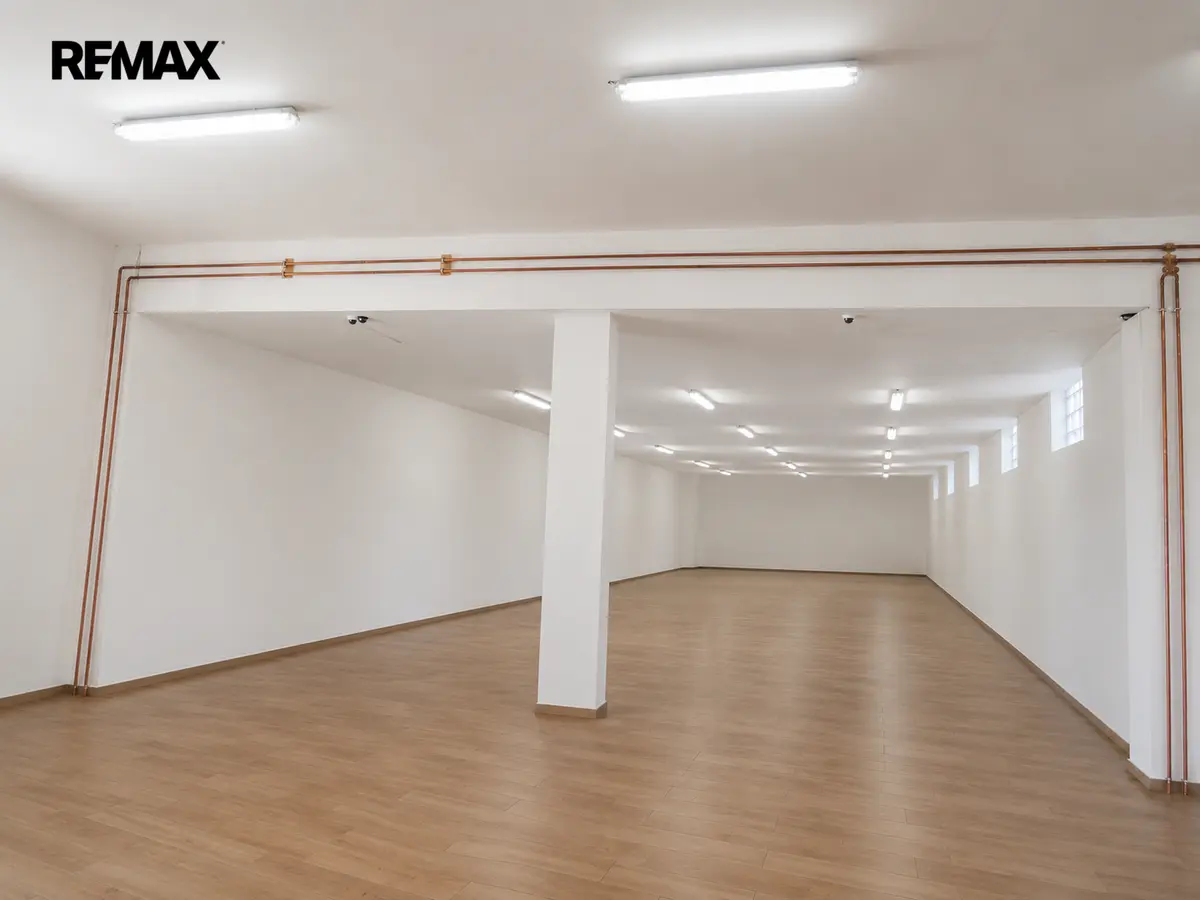 Pronájem komerčního prostoru 380 m², Čsl. armády · Hostivice