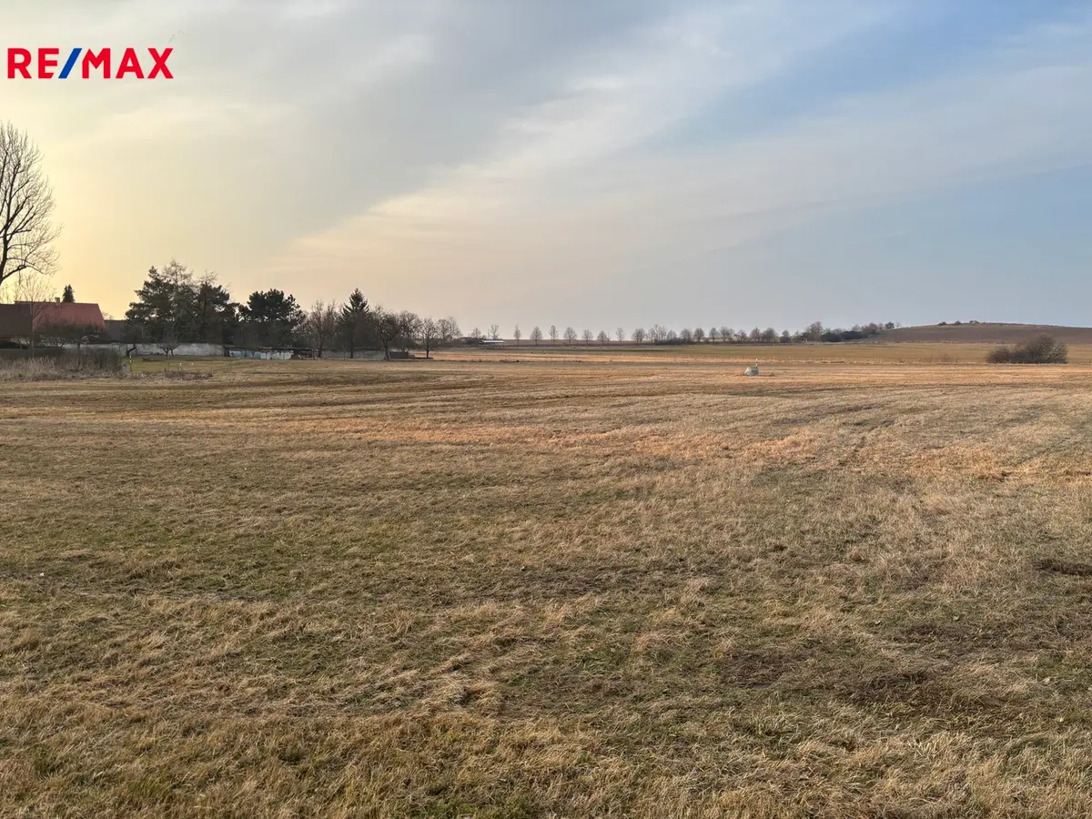 Prodej pozemku 4320 m², Radčice u Vodňan · Vodňany
