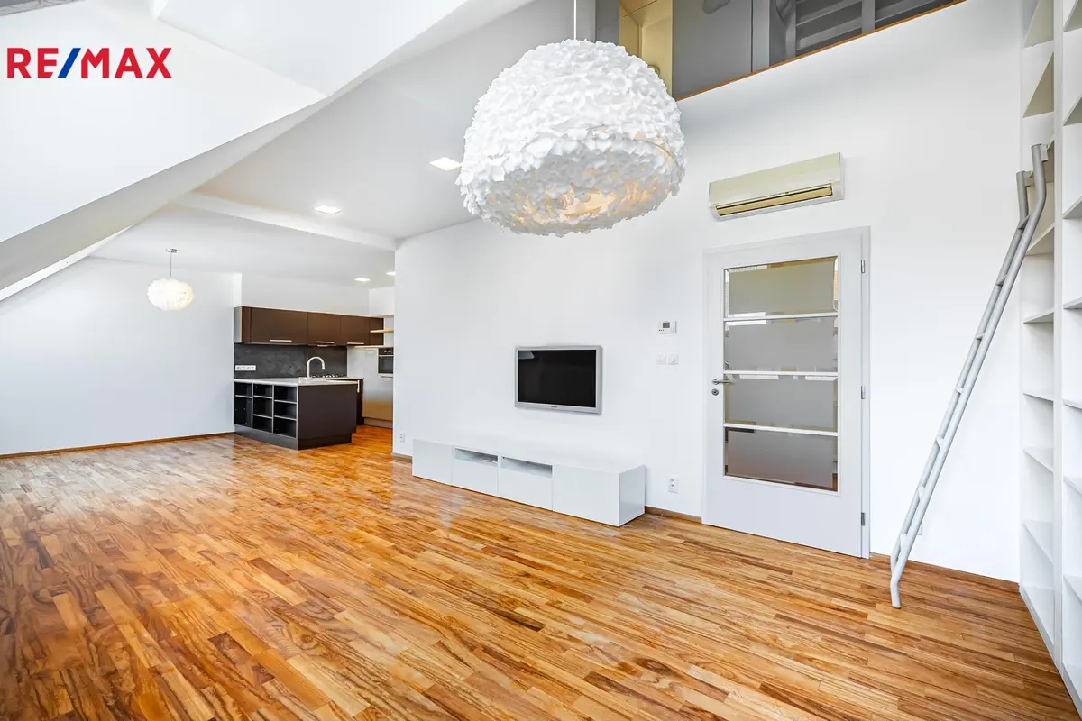 Pronájem bytu 7+kk 200 m², Šmeralova · Bubeneč