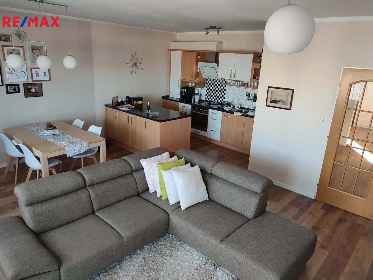 Prodej bytu 4+kk 119 m², Hvězdová · Znojmo-město · Znojmo