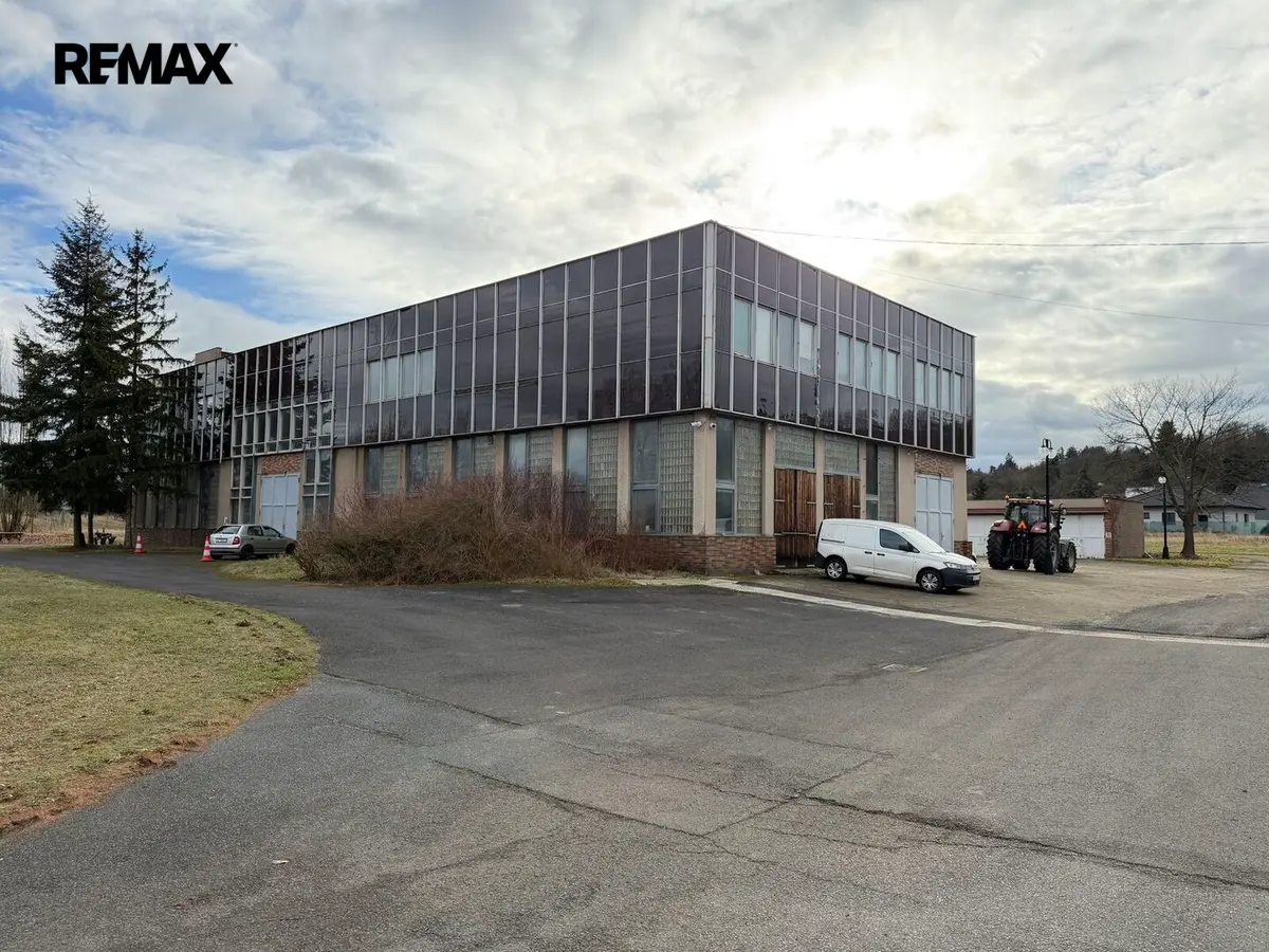 Pronájem komerčního prostoru 410 m², Kadaňská · Žatec