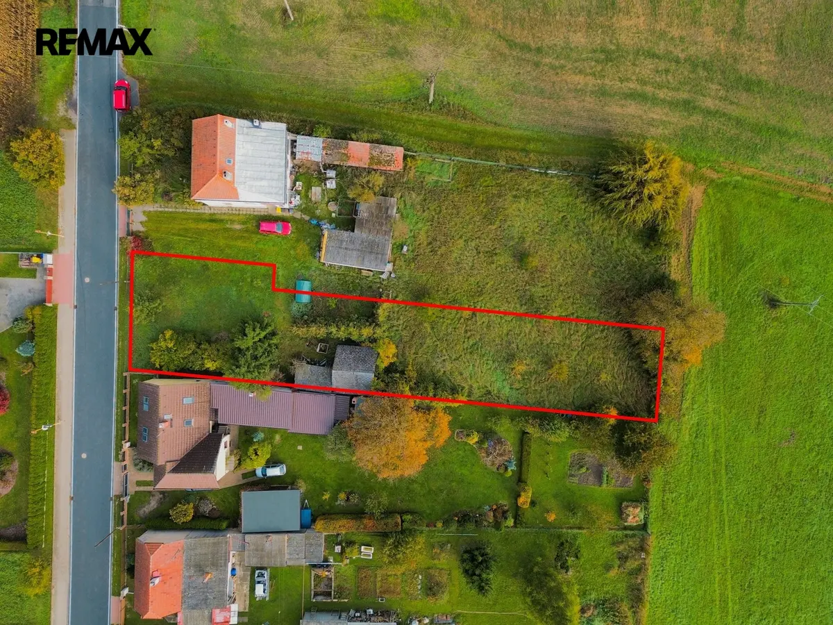 Prodej pozemku 1000 m², Loučeňská · Krchleby u Nymburka · Krchleby