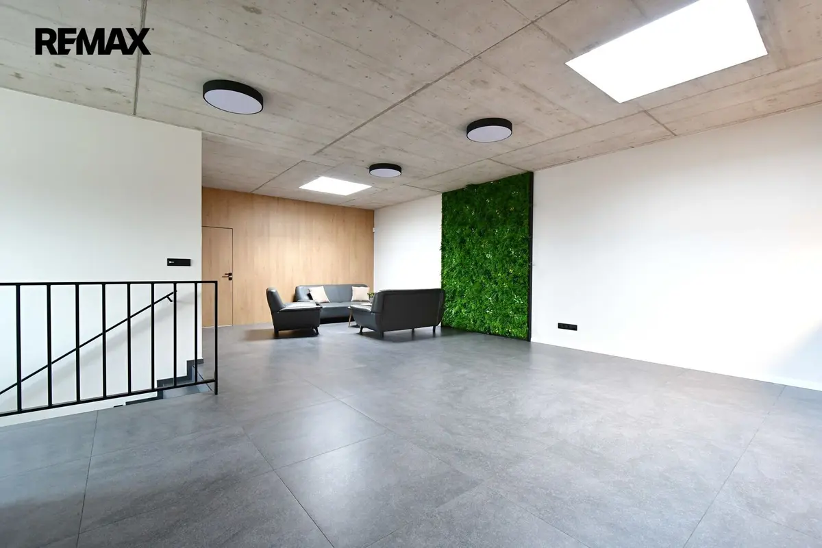 Pronájem komerčního prostoru 125 m², Tlustice · okres Beroun