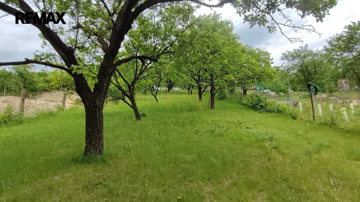 Prodej pozemku 1279 m², Vážany nad Litavou · okres Vyškov