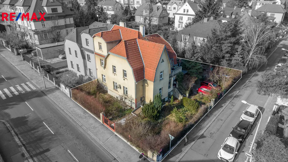 Prodej domu 218 m², Na Jezerce · Nusle