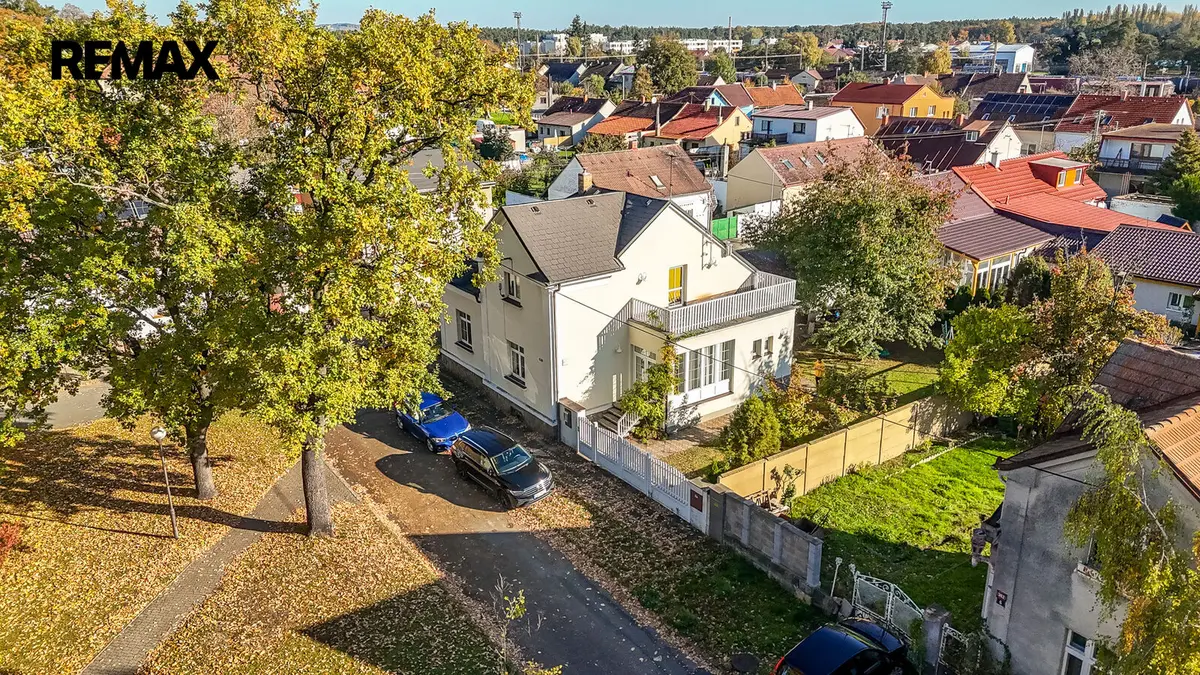 Prodej domu 212 m², Husovo náměstí · Velký Osek