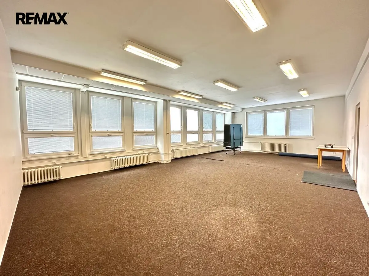 Pronájem komerčního prostoru 78 m², Jiráskova · Vsetín