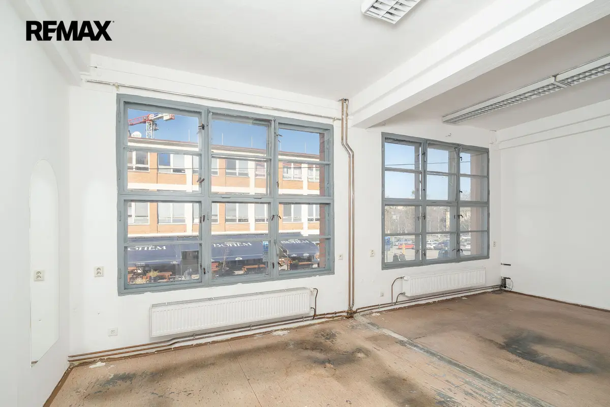 Pronájem komerčního prostoru 25 m², třída Tomáše Bati · Zlín - centrum · Zlín