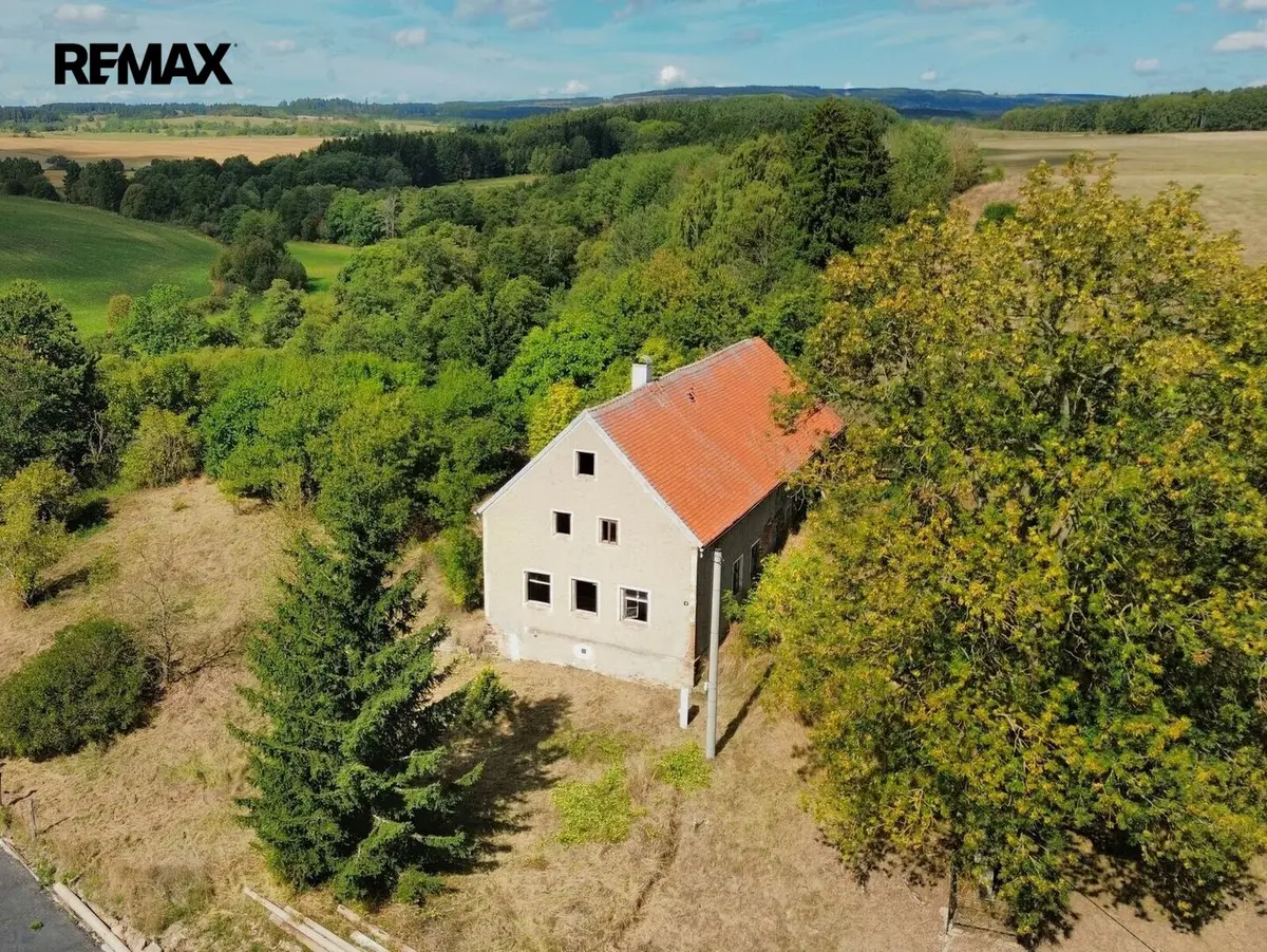 Prodej pozemku 2000 m², Bochov – část obce Herstošice