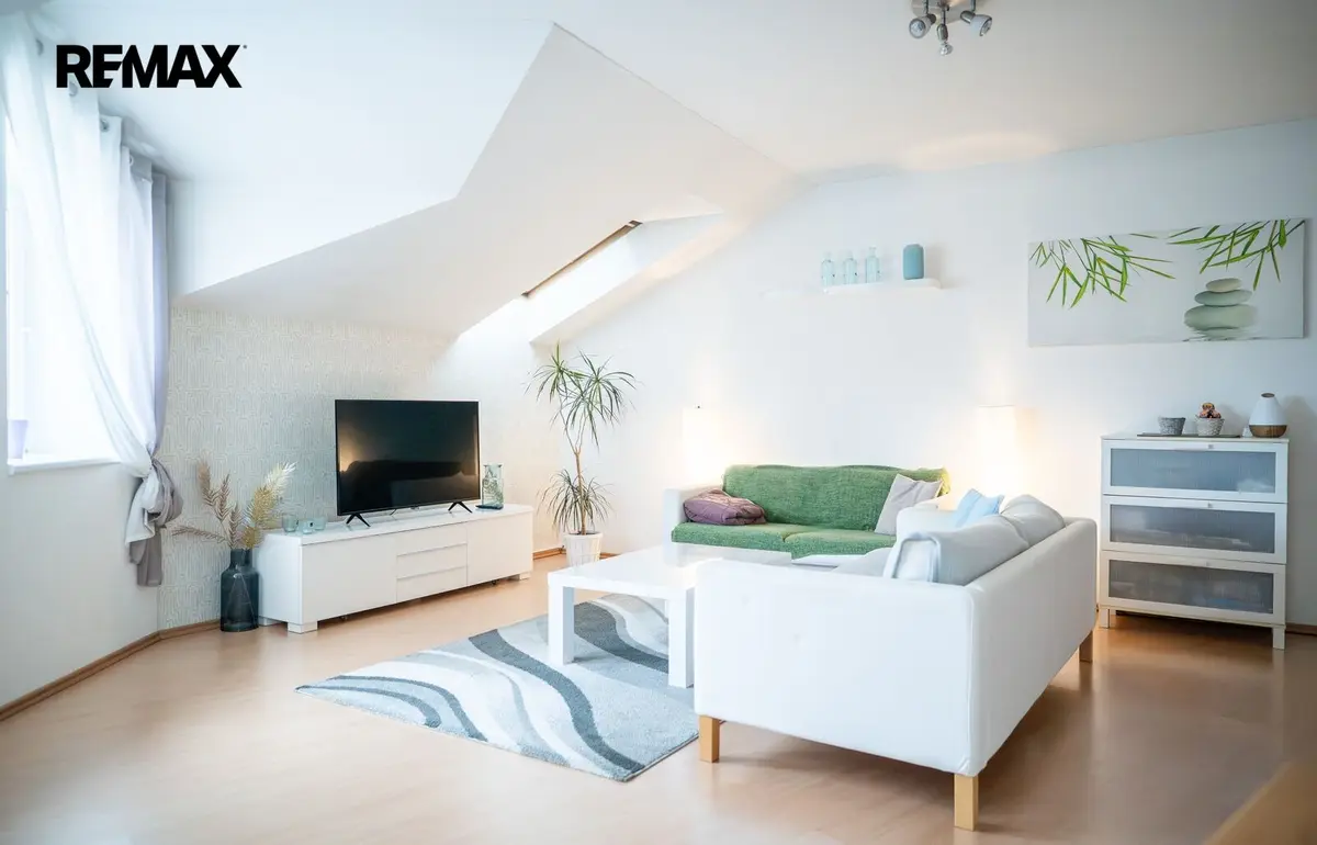 Prodej bytu 2+kk 68 m², Za Škodovkou · Kukleny · Hradec Králové