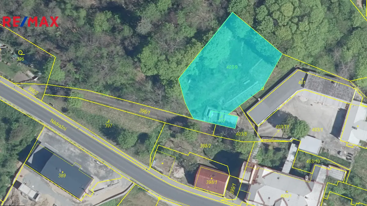 Prodej pozemku 1138 m², Loket