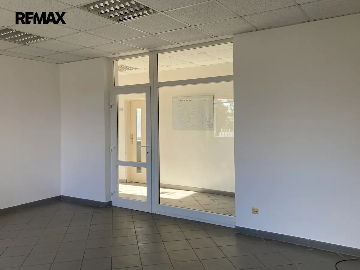 Pronájem komerčního prostoru 23 m², Chomutov II · Chomutov