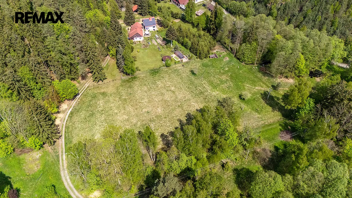 Prodej pozemku 5335 m², Cvikov · okres Česká Lípa