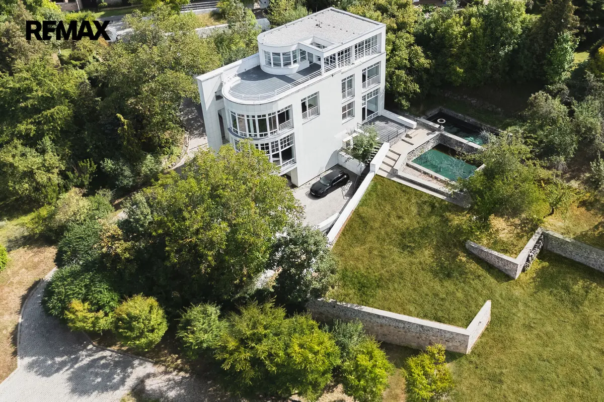 Prodej domu 323 m², Podlešín · okres Kladno