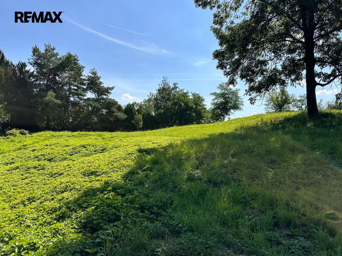 Prodej pozemku 1289 m², Troja