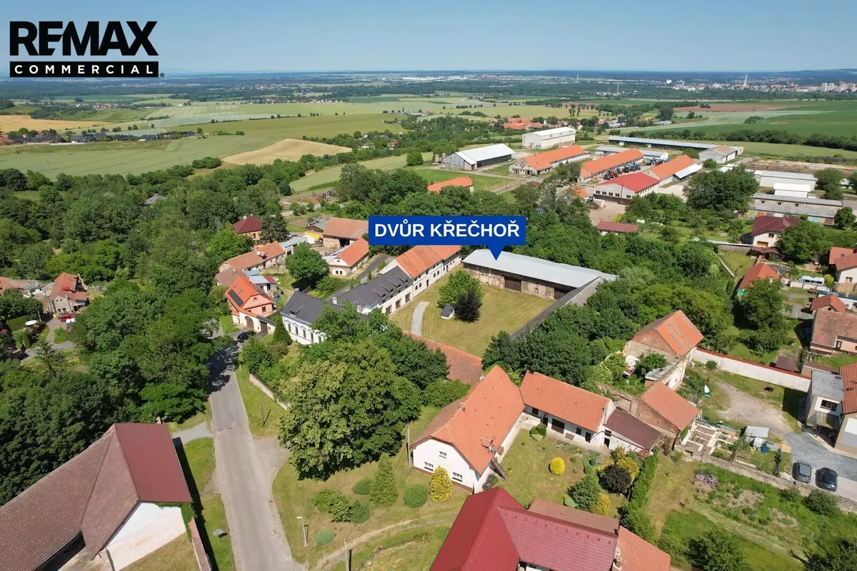 Prodej komerčního prostoru 2400 m², Křečhoř · okres Kolín