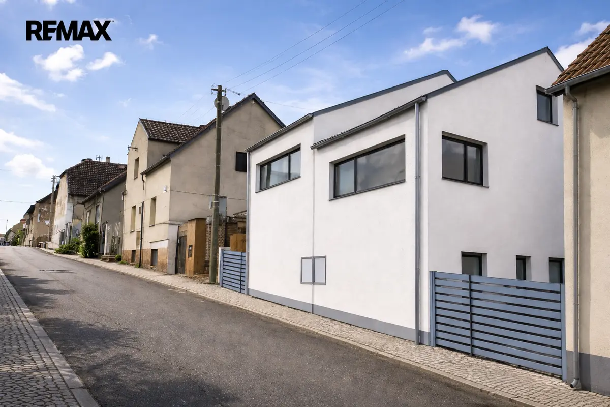 Prodej pozemku 680 m², Kladno – část obce Dubí u Kladna