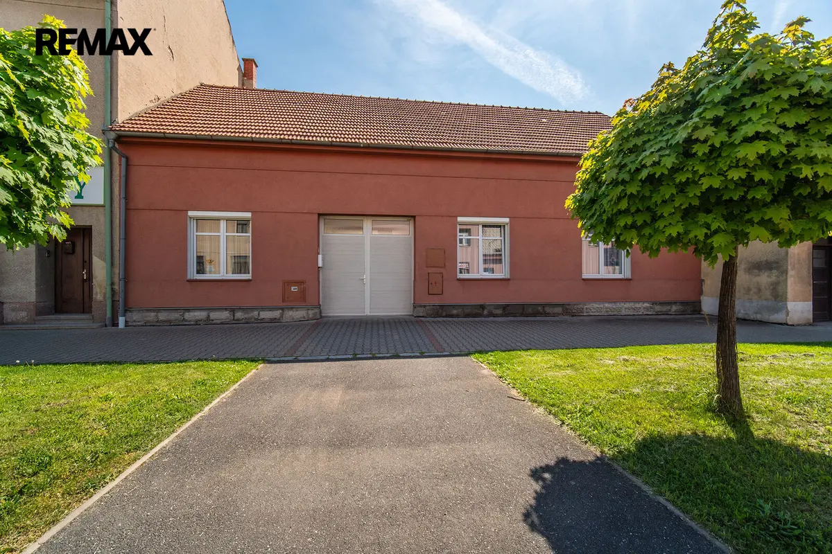 Prodej domu 190 m², Paroubkova · Sadská