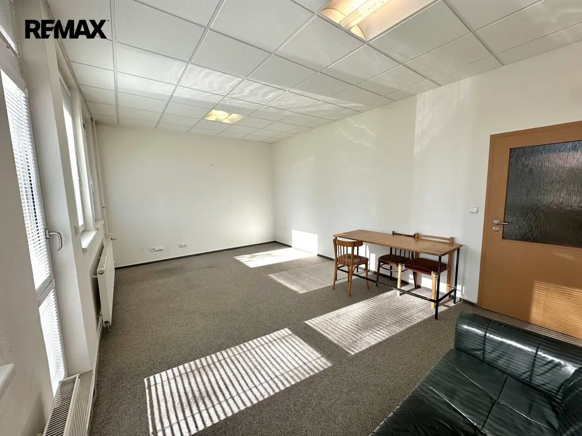 Pronájem komerčního prostoru 41 m², Jiráskova · Vsetín