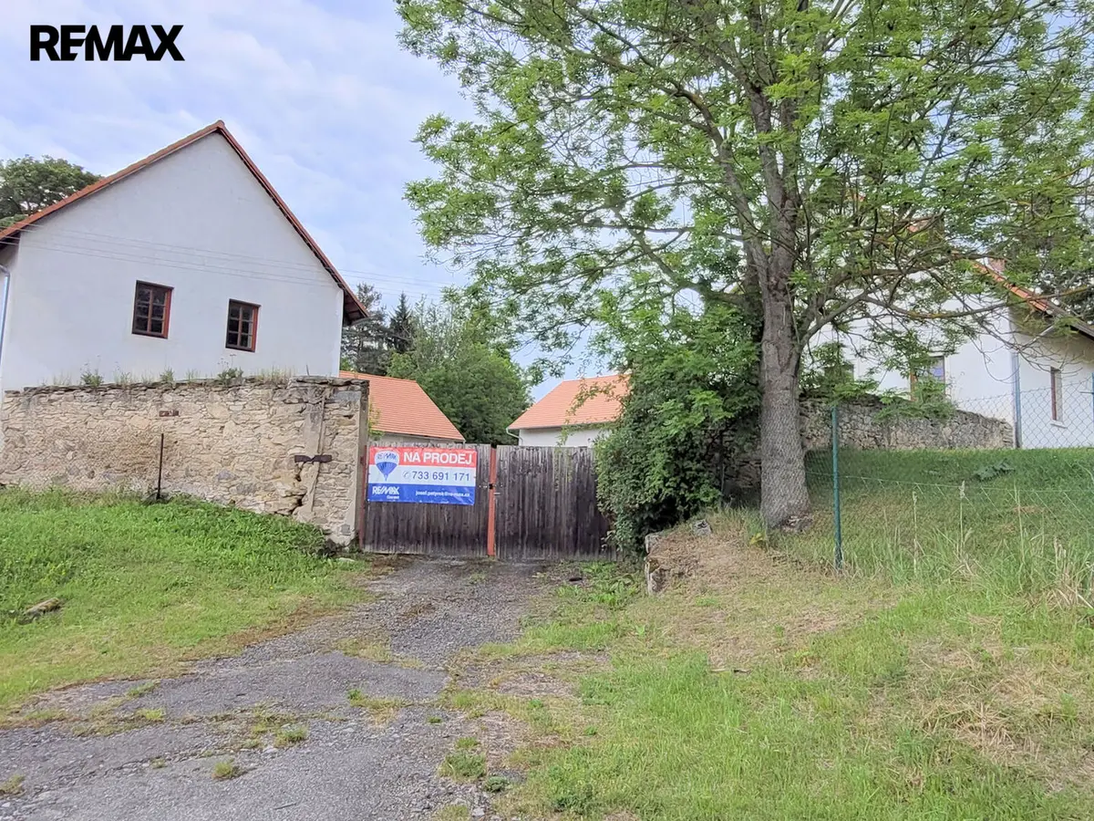 Prodej komerčního prostoru 1005 m², Sedlec-Prčice – část obce Uhřice