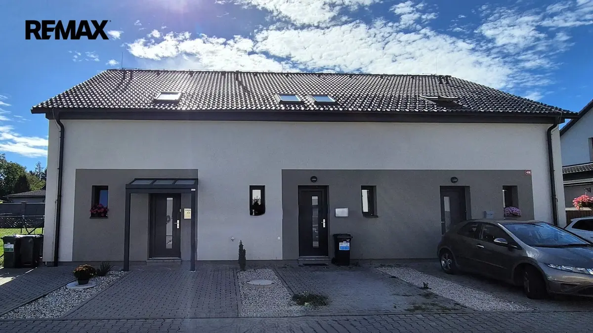 Prodej domu 110 m², Třešňová · Svojetice