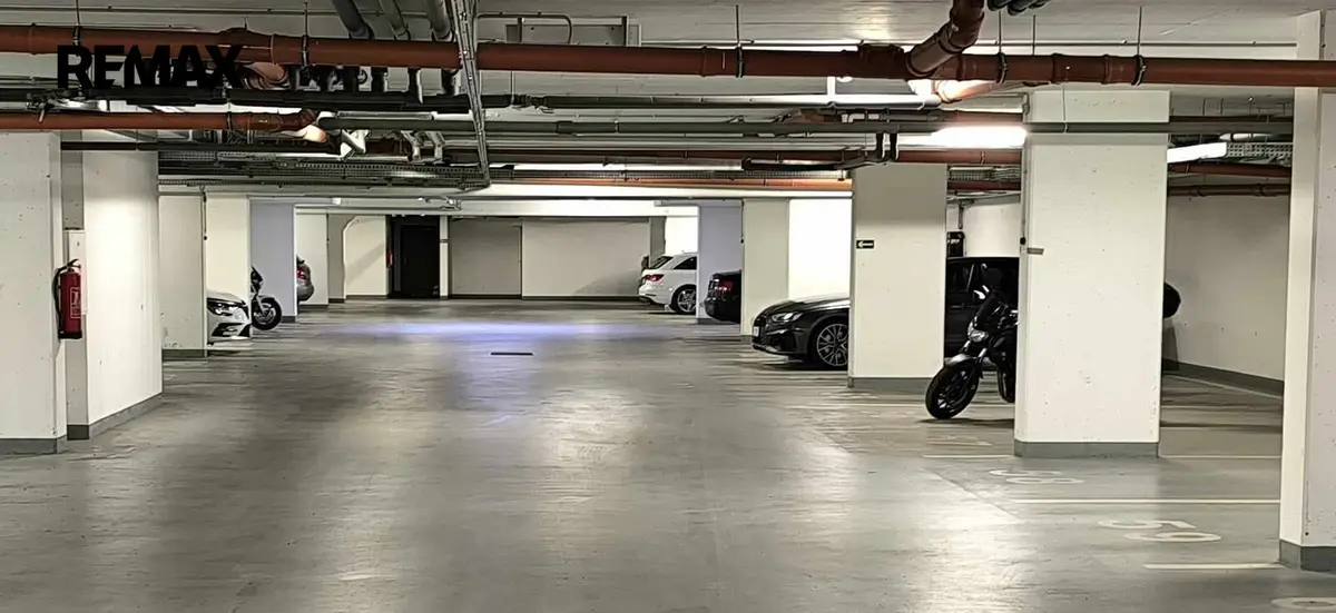 Pronájem garáže 15 m², Nepomuckých · Letňany