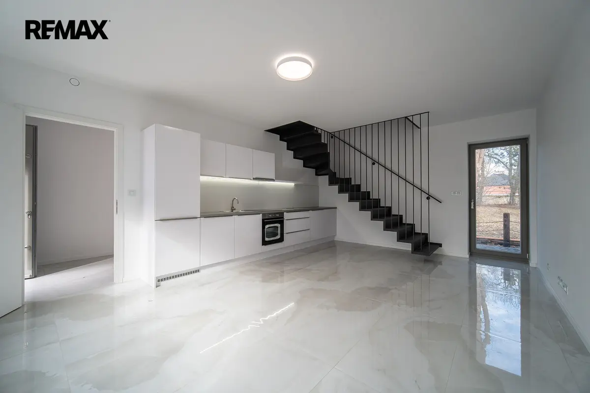 Prodej bytu 3+kk 76 m², Slavětínská · Klánovice