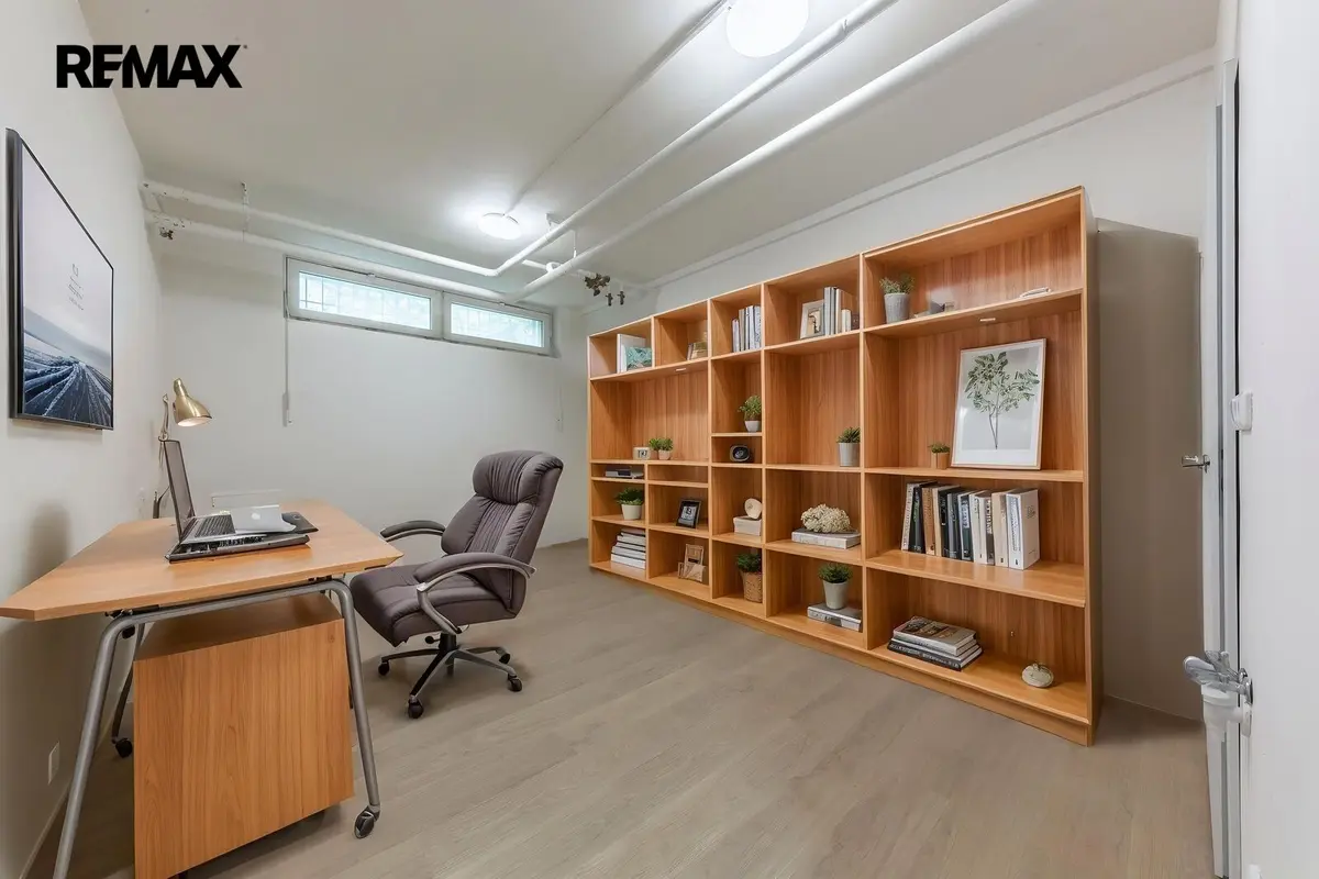 Prodej komerčního prostoru 45 m², Střížkovská · Střížkov