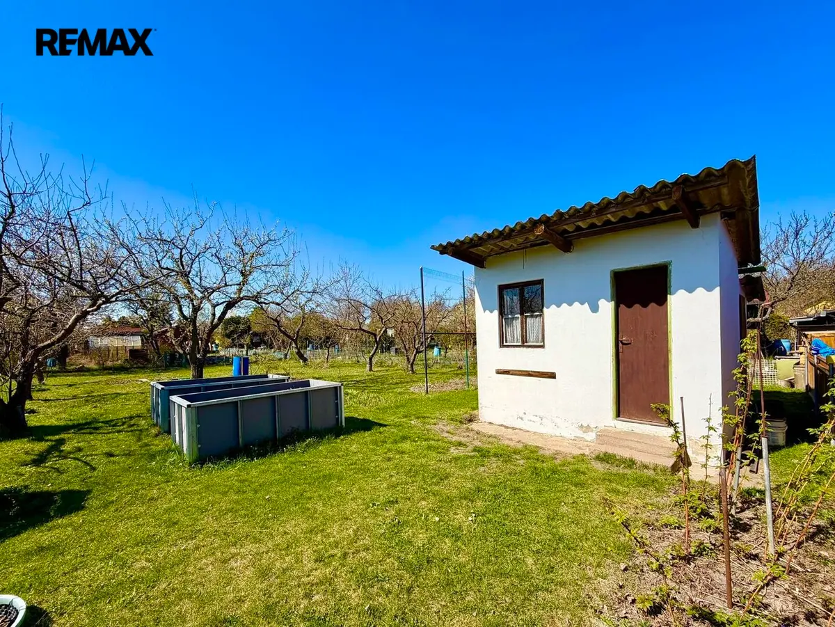 Prodej chaty / chalupy 8 m², Nemošická · Pardubice