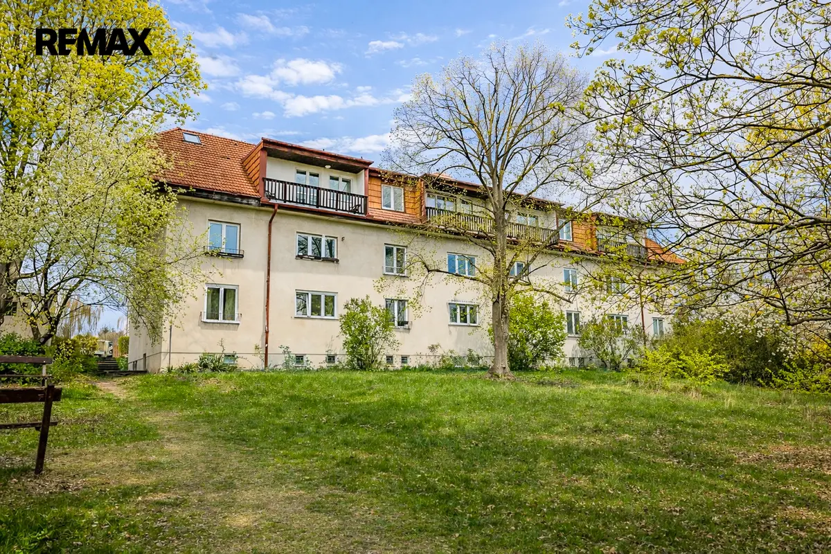 Prodej bytu 2+1 58 m², Na viničních horách · Dejvice