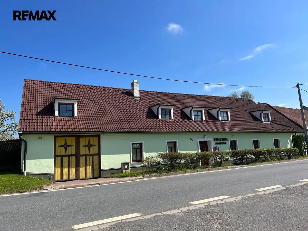 Prodej komerčního prostoru 700 m², Bobrová · okres Žďár nad Sázavou