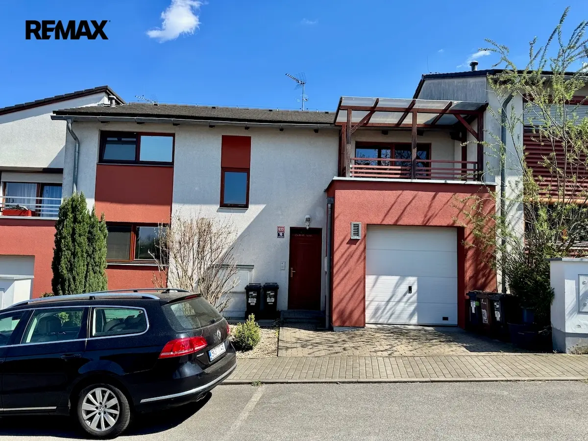 Prodej bytu 2+kk 38 m², Kosatcová · Říčany-Radošovice · Říčany