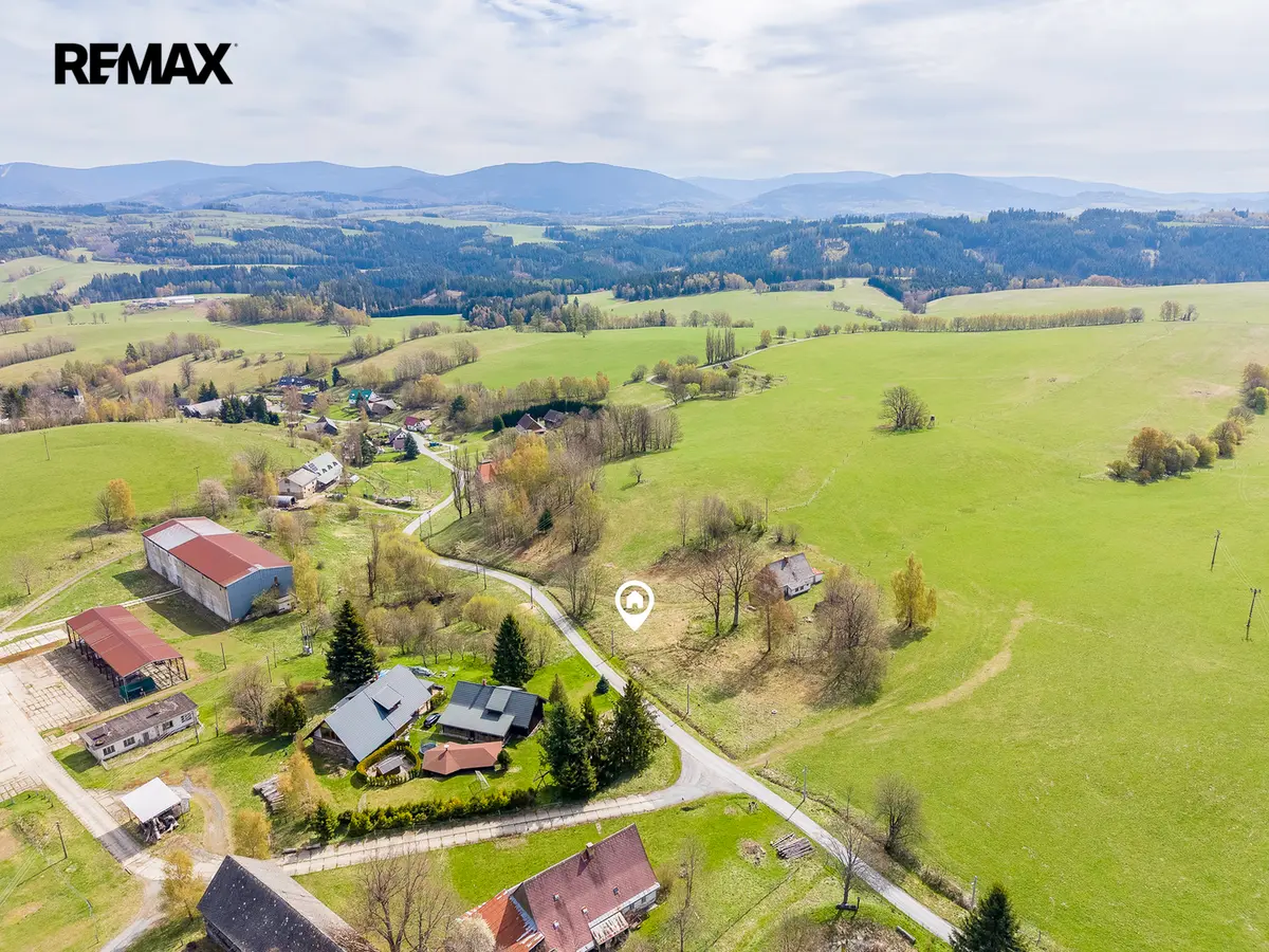 Prodej pozemku 1438 m², Chrastice · Staré Město
