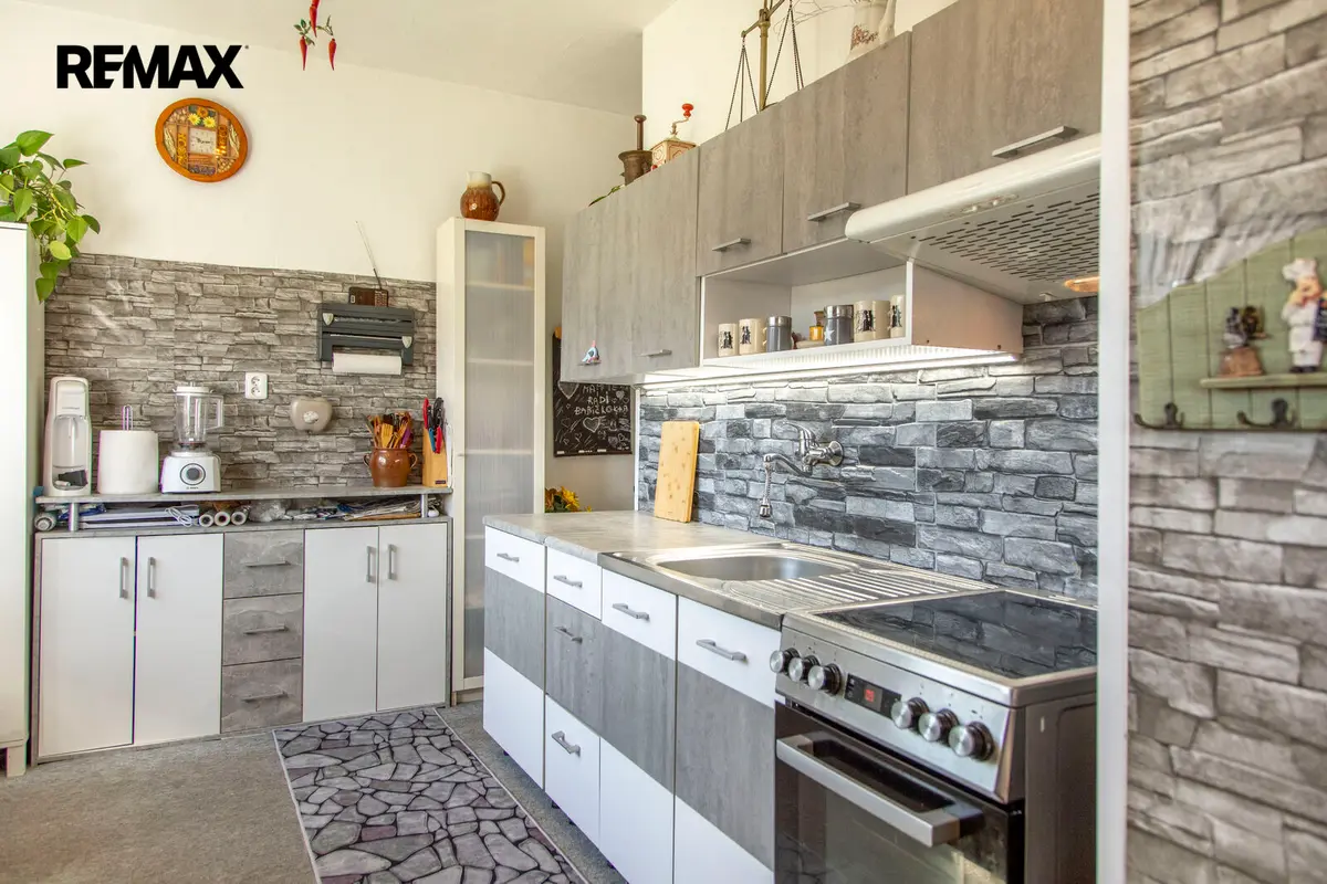 Prodej bytu 4+1 81 m², Bří Podmolů · Krhová