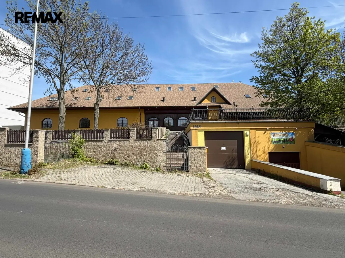 Pronájem komerčního prostoru 750 m², Teplice-Trnovany · Teplice