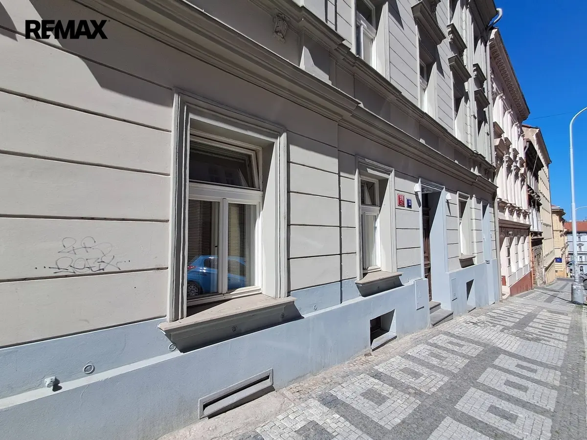 Pronájem komerčního prostoru 301 m², Víta Nejedlého · Žižkov