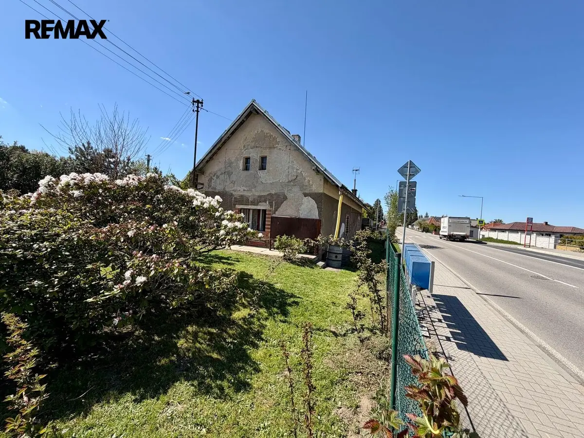 Prodej pozemku 374 m², Lísková · Ládví · Kamenice