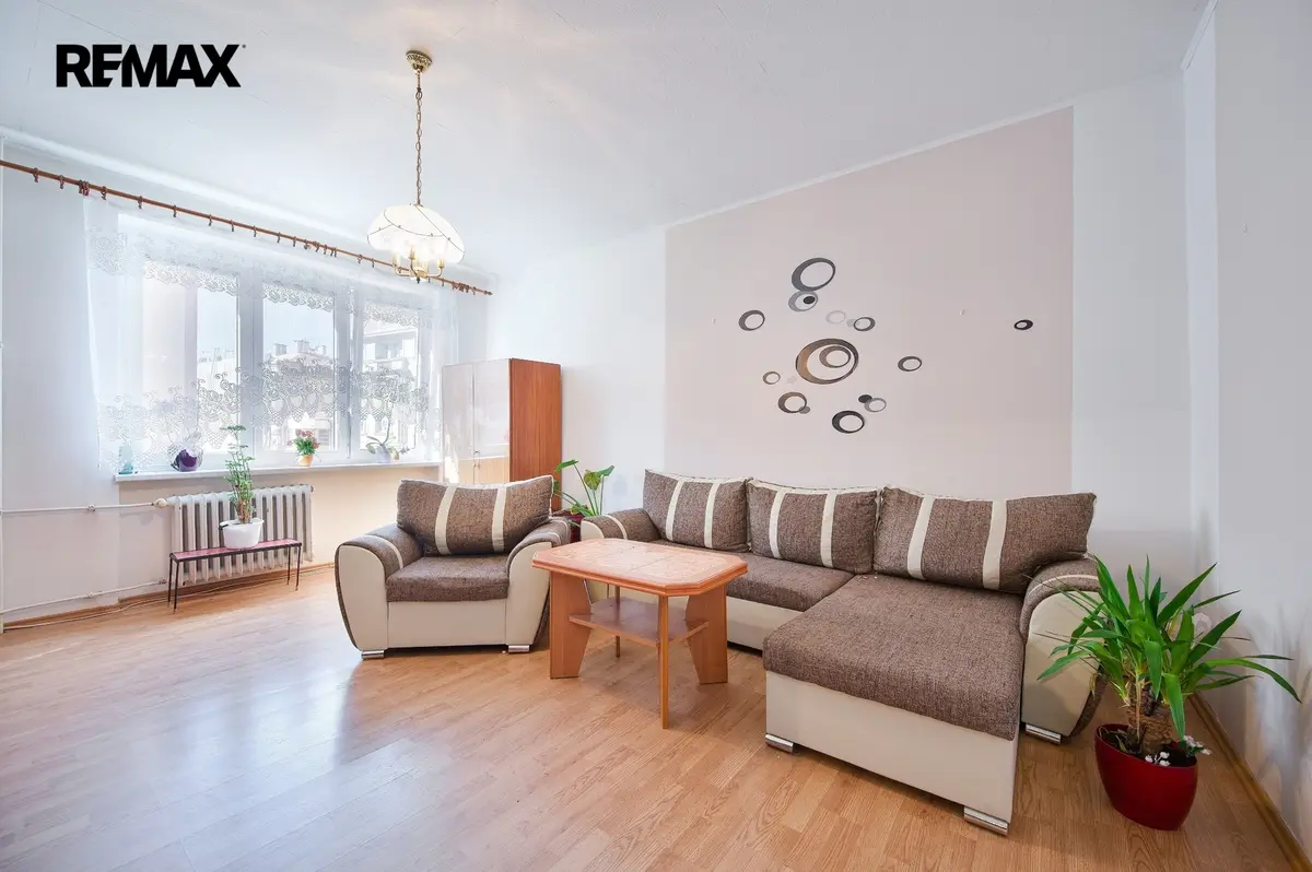 Prodej bytu 2+1 54 m², Skřivánčí · Aš