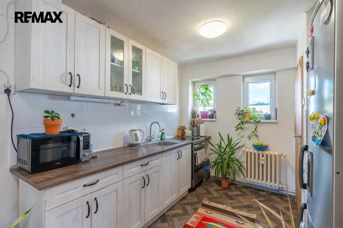 Prodej bytu 3+1 57 m², U Sokolovny · Karolinka