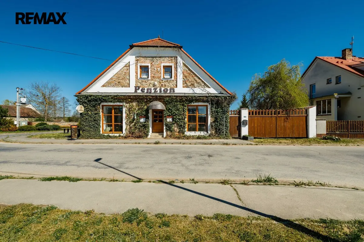 Prodej komerčního prostoru 398 m², Buzice · okres Strakonice