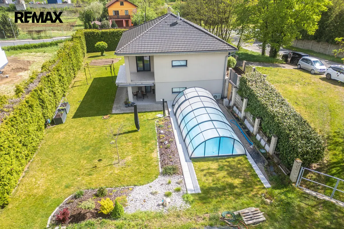 Prodej domu 224 m², Račice · okres Litoměřice