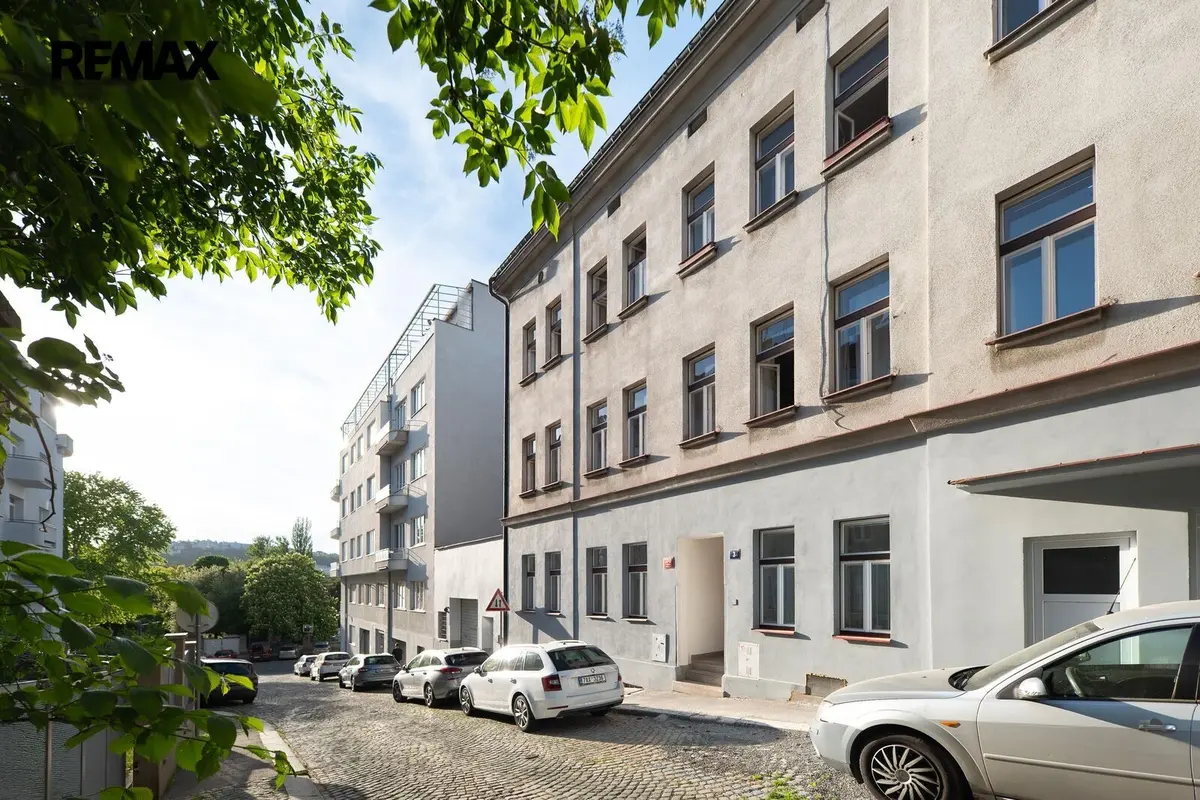 Pronájem komerčního prostoru 2 m², U Kublova · Podolí
