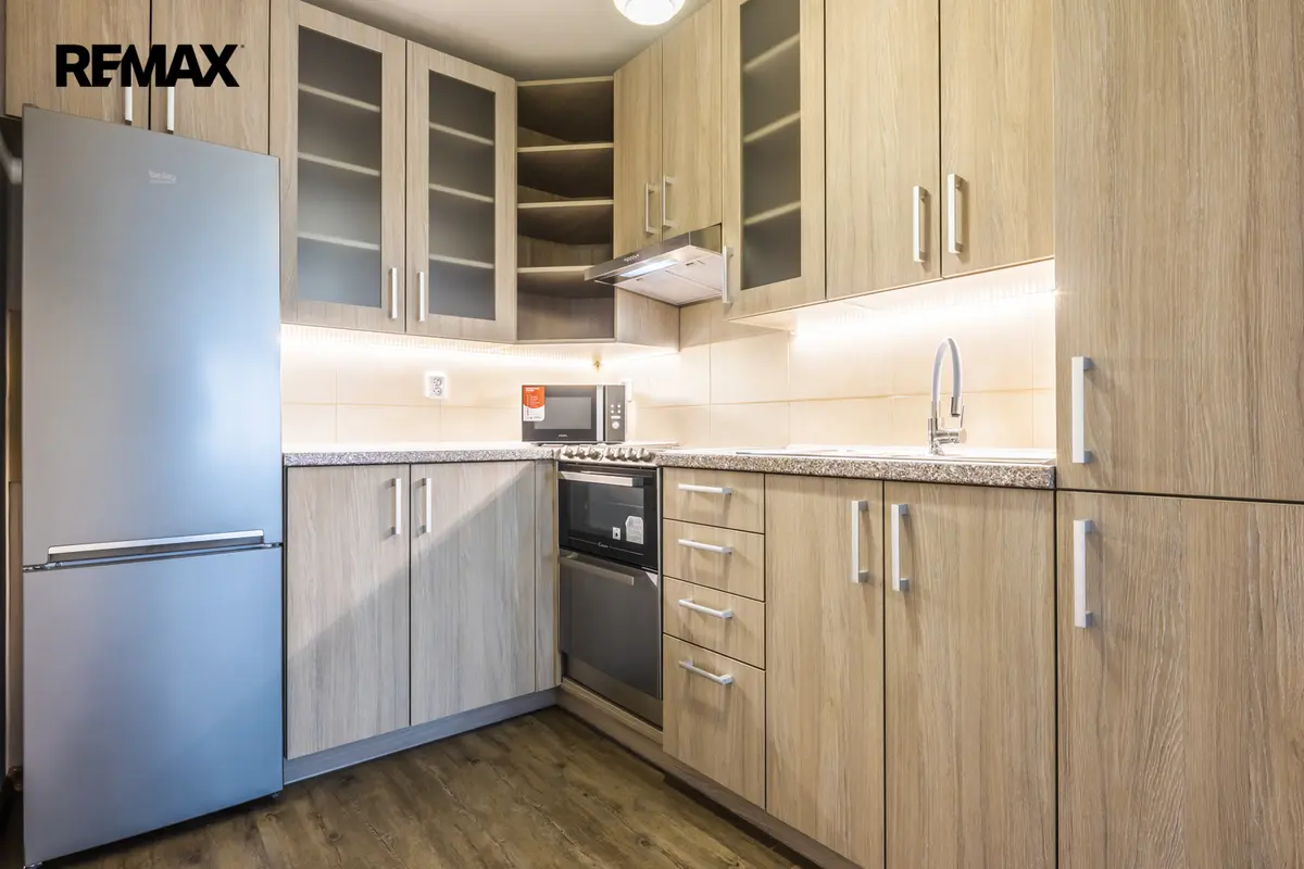 Pronájem bytu 2+kk 46 m², Na Jarově · Žižkov