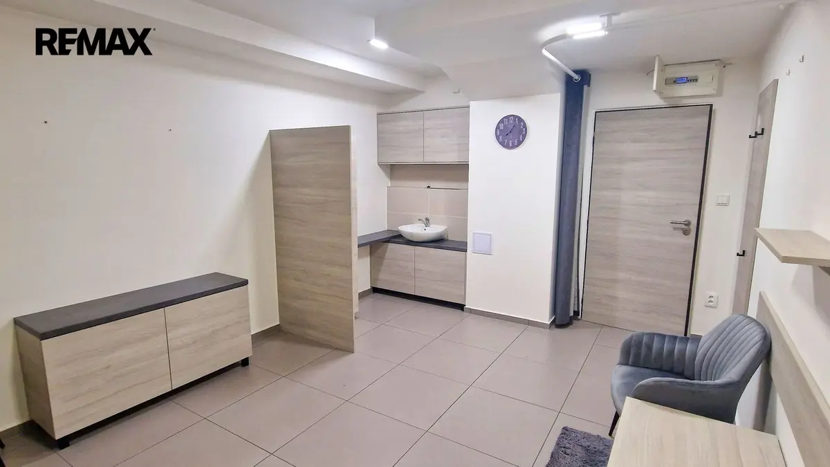 Pronájem komerčního prostoru 16 m², Pěkná · Chrlice · Brno