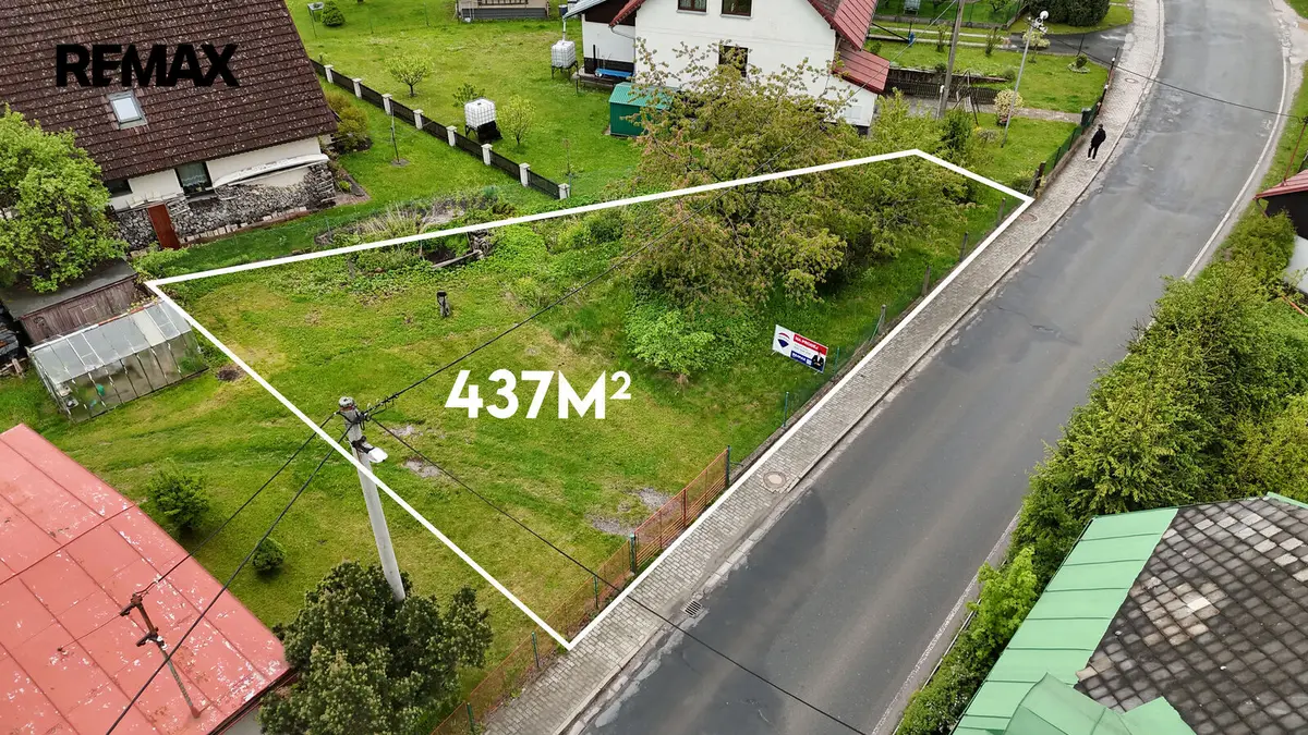 Prodej pozemku 437 m², Prostřední Lánov · Lánov