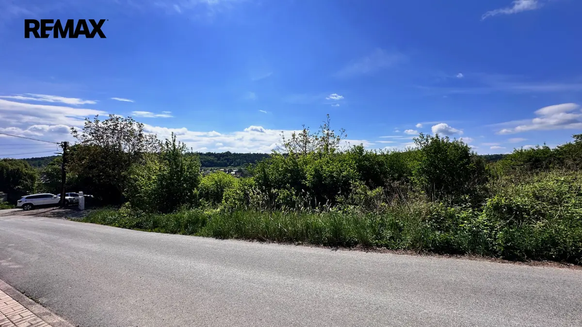 Prodej pozemku 860 m², Libušín · okres Kladno