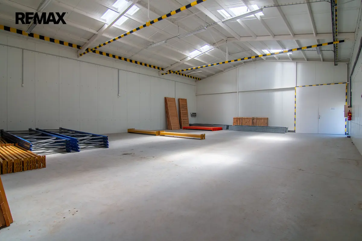 Pronájem komerčního prostoru 333 m², Břeclav · okres Břeclav